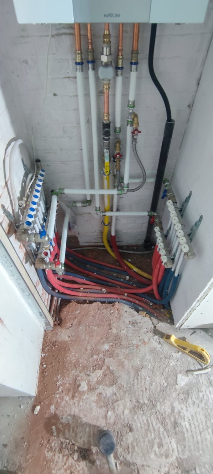 Raccordement du boiler et du collecteur sanitaire à Bruxelles
